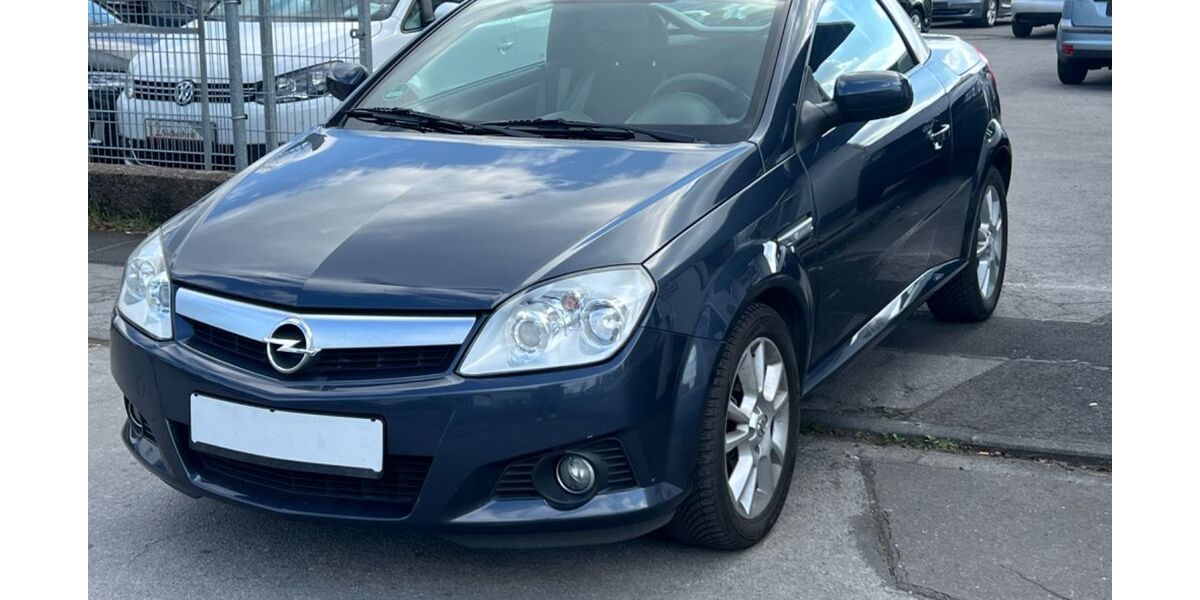 Opel Tigra 92.000 km 2.700 &euro; Hilden 40721
