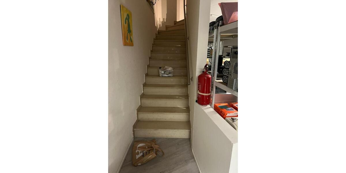 120 qm Gewerbefläche im Keller mit Dusche in Krefeld Cracau 2 zimmer