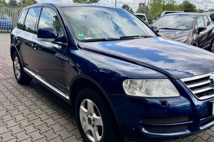 VW Touareg 242.320 km 2.800 &euro; Moers 47445