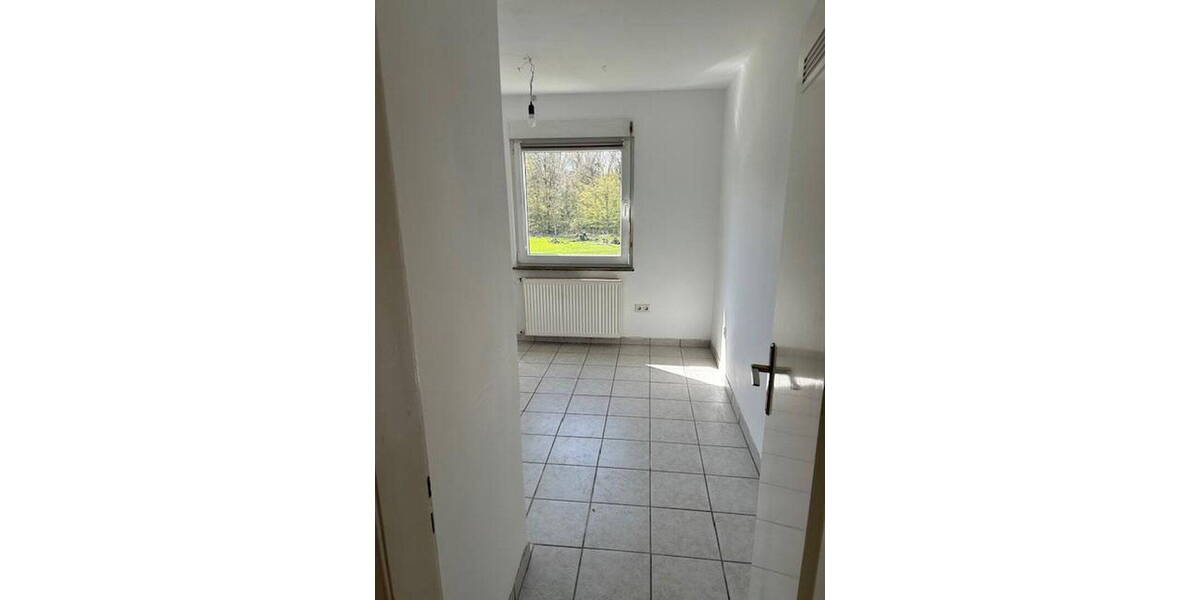 Etagenwohnung Leverkusen Bergisch-Neukirchen Bergisch Neukirchen - 2 Zimmer, 50 m&sup2;, 610&euro; | Angebot:26414865