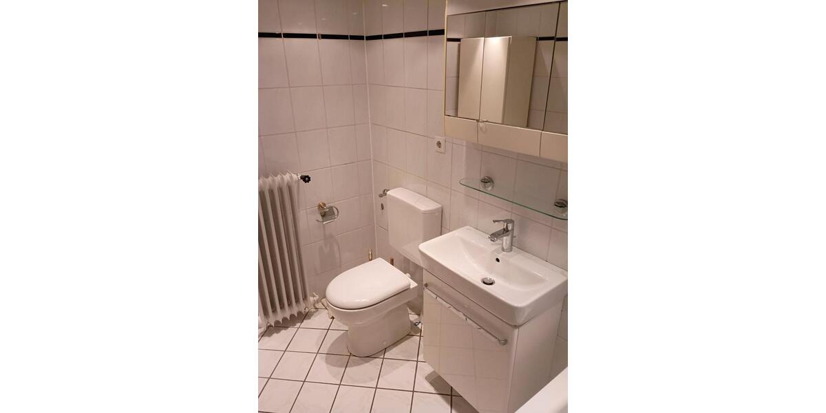 Etagenwohnung Düsseldorf Stadtbezirk 3 - 3 Zimmer, 68 m&sup2;, 300.000&euro; | Angebot:27257391