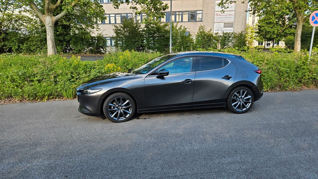 Mazda 3 98.860 km 19.490 &euro; Ratingen 40878