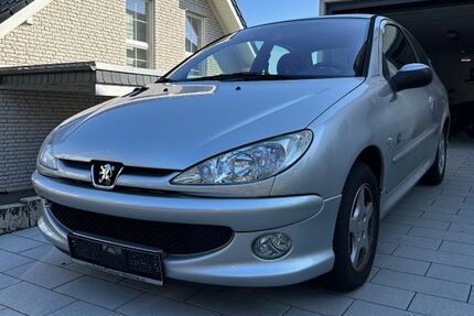 Peugeot 206 137.581 km 2.199 € Wermelskirchen 42929