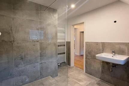 OBK ! Sanierte 3-Zi-Whg mit Balkon 3 zimmer