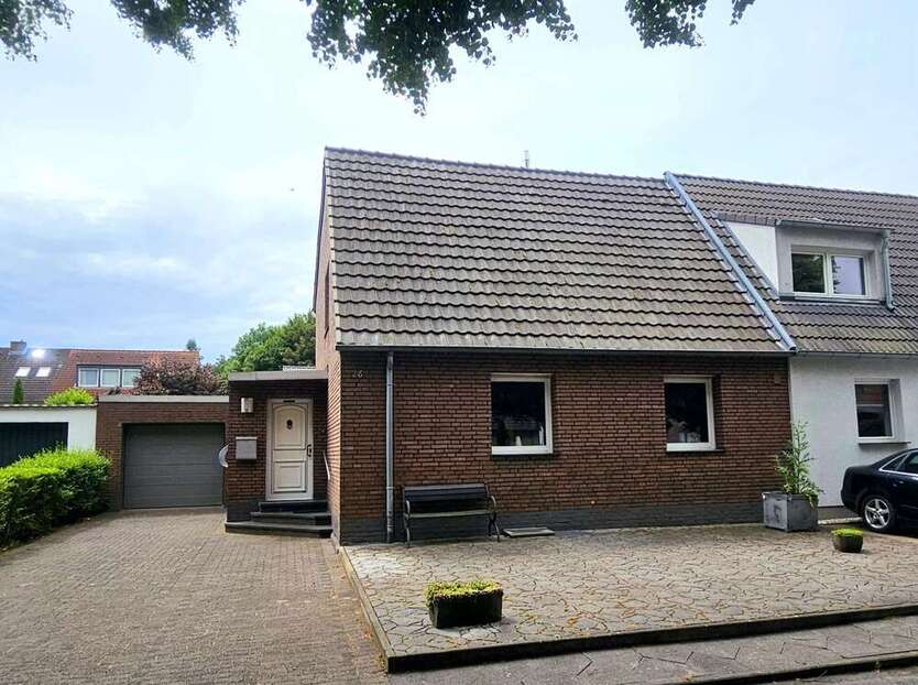 Haus zum Kaufen in Dormagen 379.000 € 96 m²