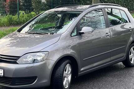 VW Golf 102.000 km 6.790 &euro; Kaarst 41564
