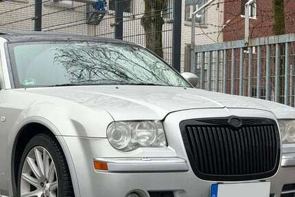 Chrysler 300C 194.222 km 11.490 &euro; Mönchengladbach 41068