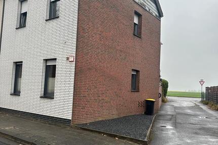 Reihenhaus (Eckhaus) in Mönchengladbach-Giesenkirchen 5 zimmer