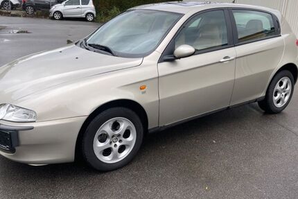 Alfa Romeo 147 41.700 km 6.499 &euro; Remscheid 42855