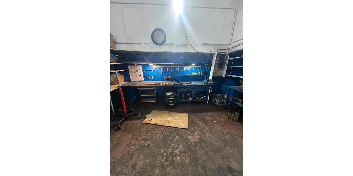 Kfz stellplätze auto Werkstatt Halle Lackierer korrasorie bauer zimmer