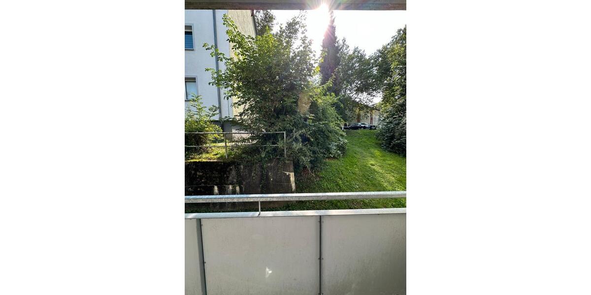 Hübsche 2-Zi-EG.-Whg. mit Einbauküche und Balkon 2 zimmer