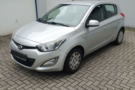 Hyundai i20 50.700 km 6.790 &euro; Wuppertal 42285