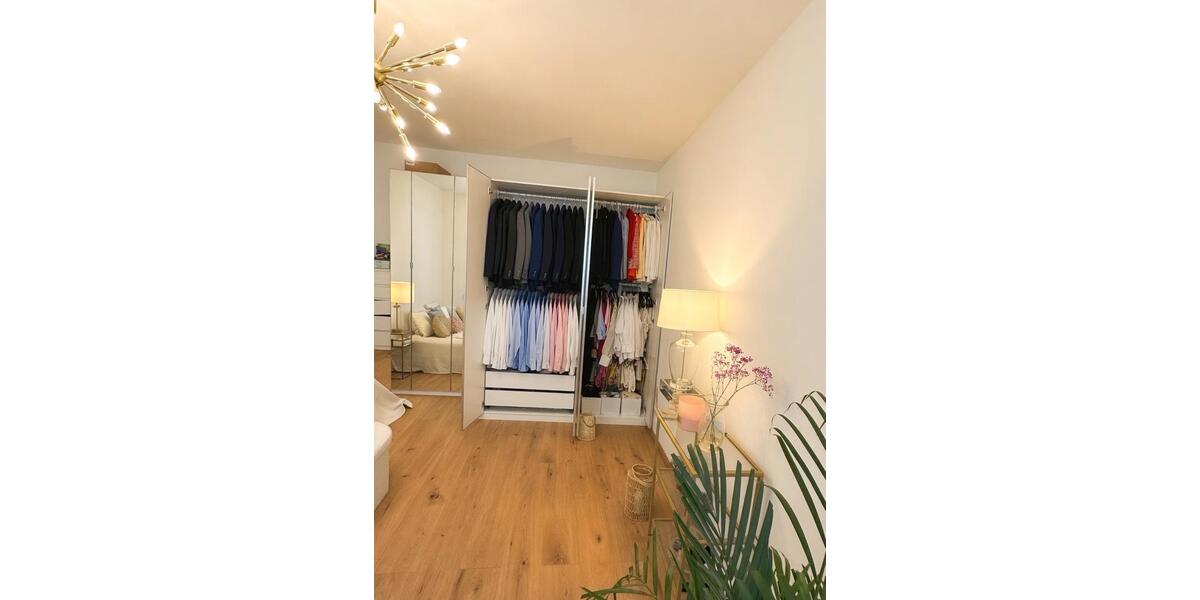 Etagenwohnung Düsseldorf Flingern Süd - 1 Zimmer, 38 m&sup2;, 1.650&euro; | Angebot:26122134