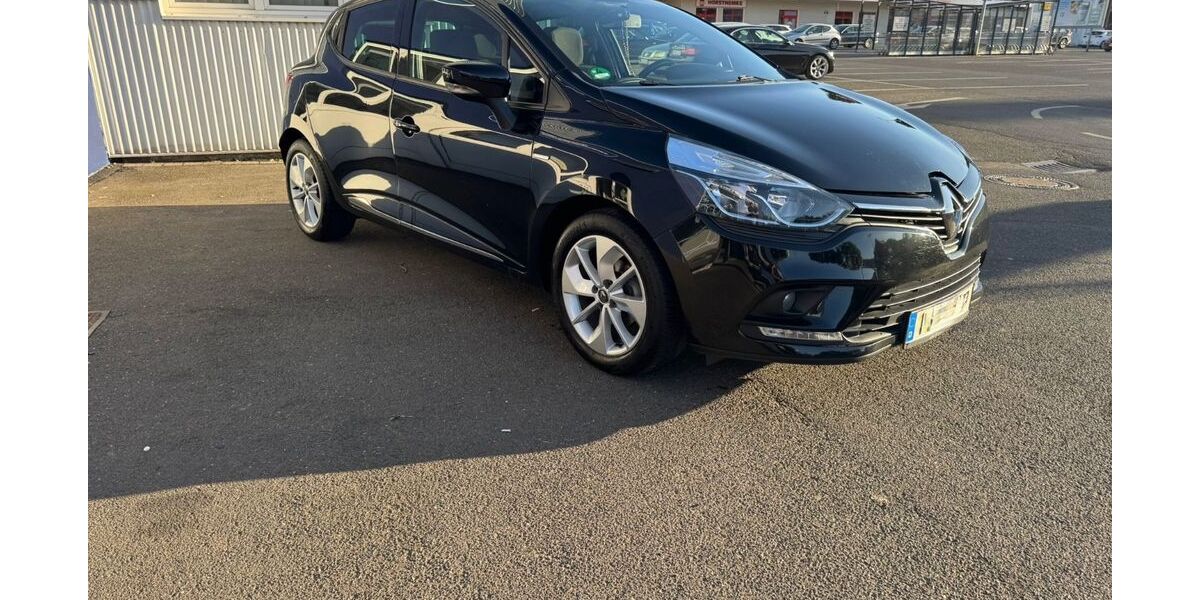 Renault Clio 136.000 km 6.350 &euro; Jüchen 41363