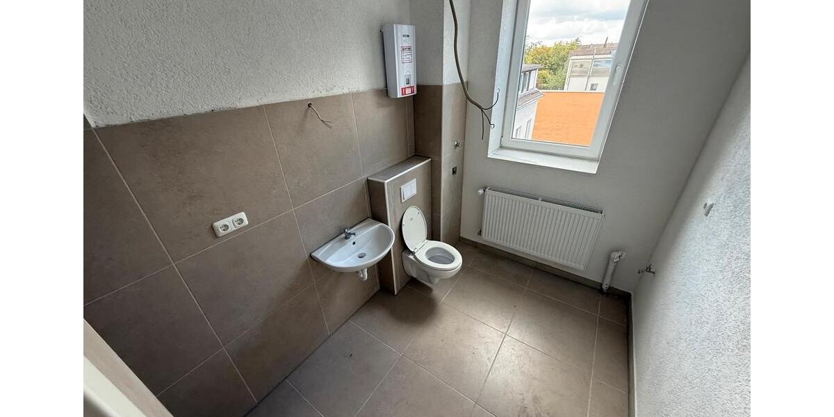 Etagenwohnung Krefeld Cracau - 3 Zimmer, 105 m&sup2;, 1.100&euro; | Angebot:25363571