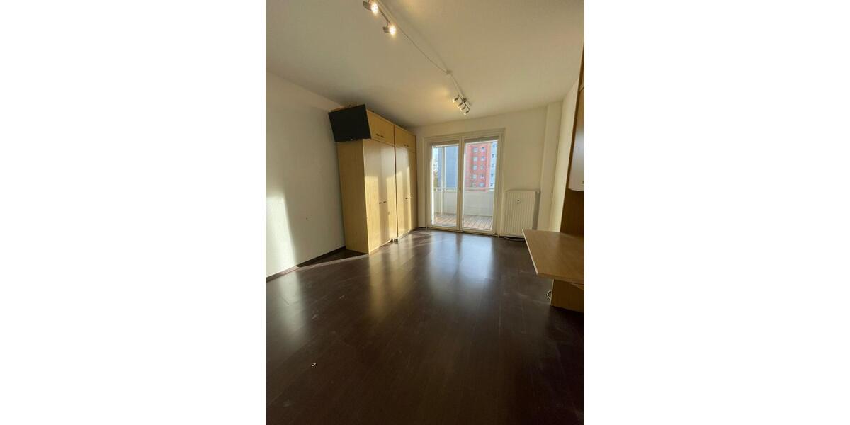 Helle, barrierefreie 2-Zimmer-Wohnung in ruhiger Lage (Düsseldorf 2.5 zimmer