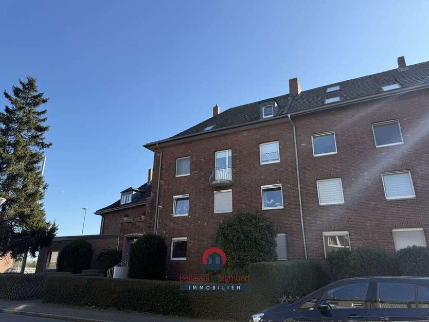 Wohnung zum Kaufen in Krefeld 150.000 € 82 m²