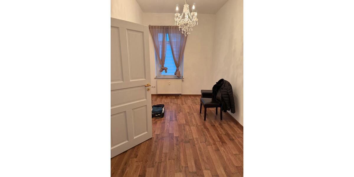 Dachgeschoßwohnung Neuss Furth-Mitte - 2 Zimmer, 44 m&sup2;, 650&euro; | Angebot:24830793
