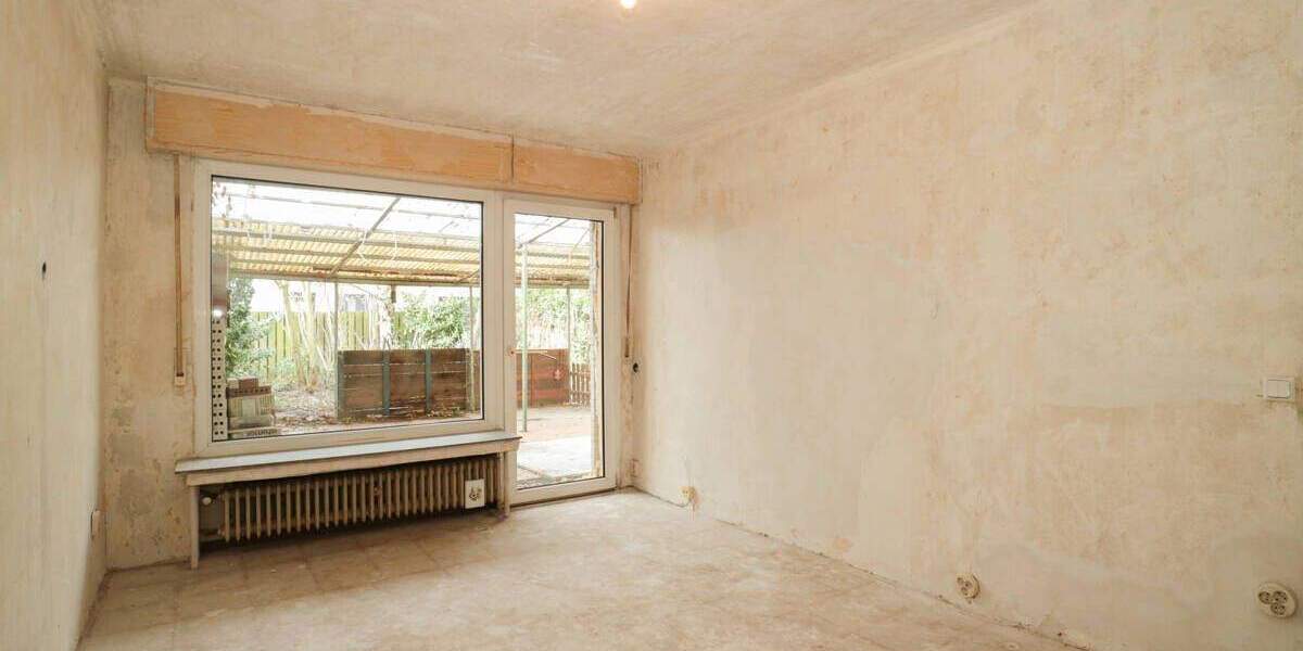 Mehrfamilienhaus, Wohnhaus Dormagen / Stürzelberg Stürzelberg - 6 Zimmer, 119 m&sup2;, 320.000&euro; | Angebot:25228971