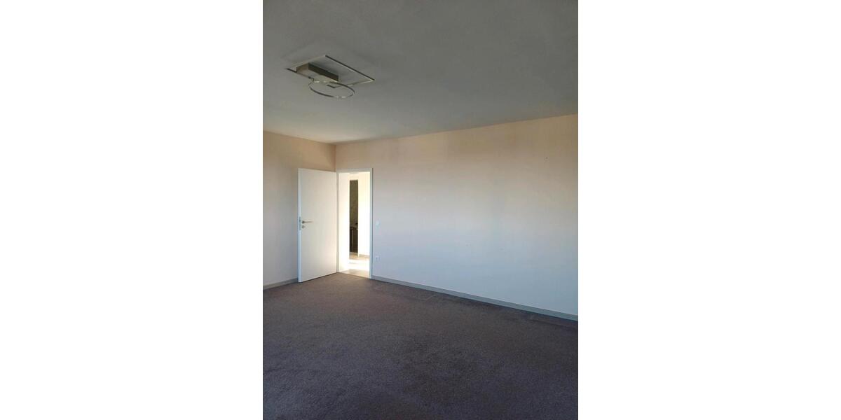 Helle modernisierte Wohnung in zentraler Lage 3.5 zimmer