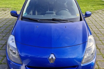 Renault Clio 109.900 km 2.500 € Düsseldorf 40213