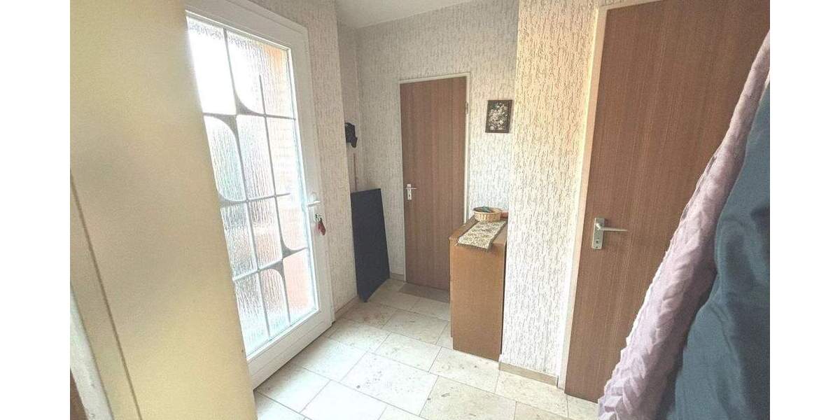 Reihenmittelhaus Krefeld Fischeln - 4 Zimmer, 92 m&sup2;, 280.000&euro; | Angebot:25212977