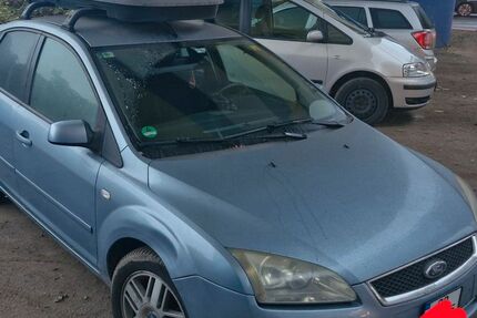 Ford Focus 323.027 km 1.000 &euro; Heerdt 40549