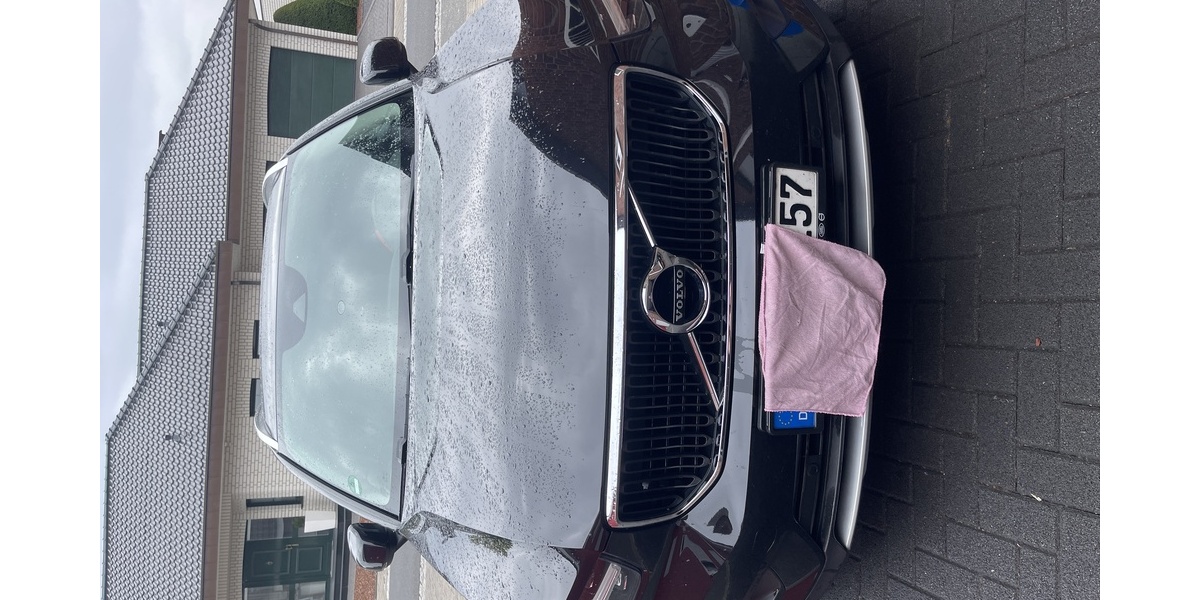 Volvo XC40 95.000 km 23.990 &euro; Jüchen 41363
