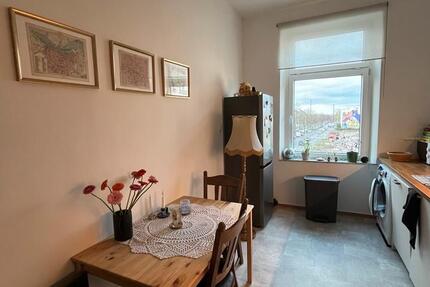 Helle Altbauwohnung für junges Pärchen in Düsseldorf-Lörick zimmer