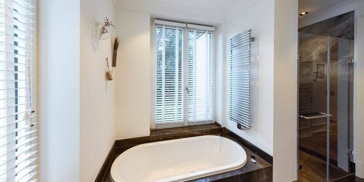 Etagenwohnung Düsseldorf / Stockum Stockum - 3 Zimmer, 157 m&sup2;, 1.490.000&euro; | Angebot:24115491