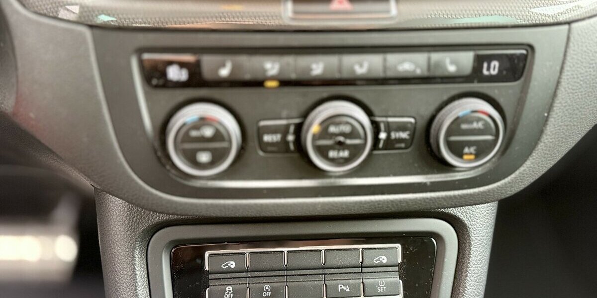 VW Sharan / 7 Sitzer / Kamera / el.Türen / 1. Hand 116.000 km 25.990 &euro; Mönchengladbach 41066