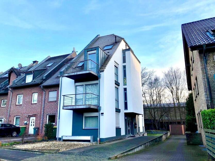 Wohnen im Architektenhaus mit Garten