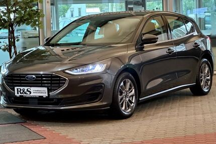 Ford Focus 74.003 km 16.500 € Köln 50769