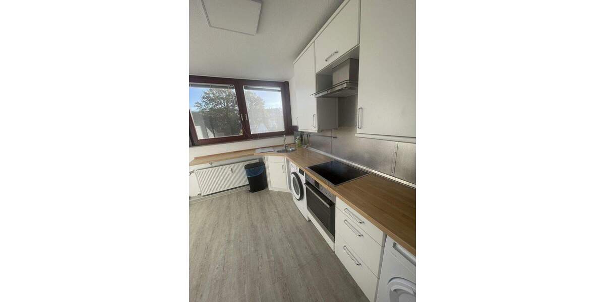 Möblierte Wohnung mit Galerie in einer Top-Lage, Pauschalmiete 4 zimmer