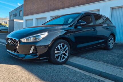 Hyundai i30 123.000 km 9.500 &euro; Remscheid 42853