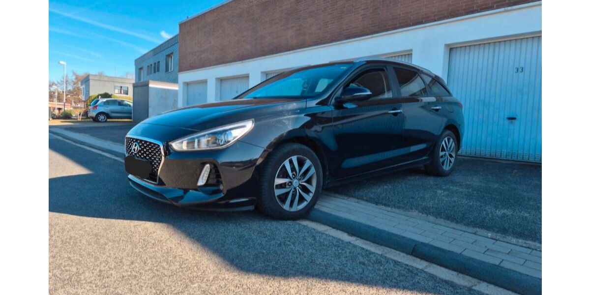 Hyundai i30 123.000 km 9.500 &euro; Remscheid 42853