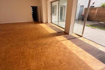 Wohnung Krefeld - 3 Zimmer, 120 m&sup2;, 1.250&euro; | Angebot:25714479