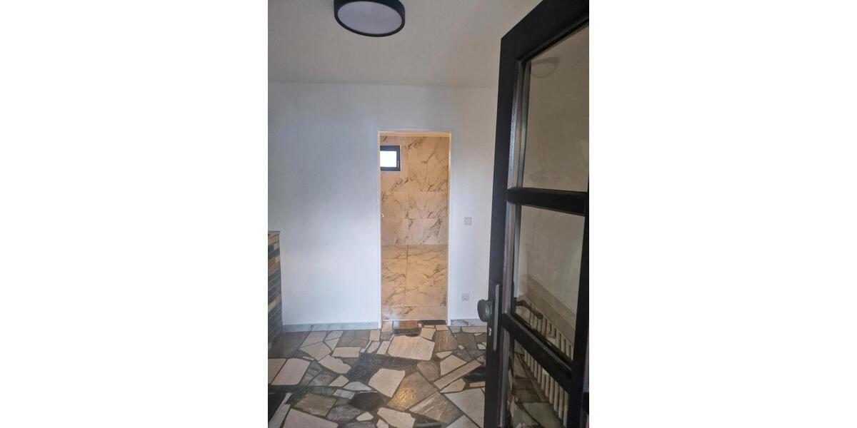 Erdgeschoßwohnung Ratingen Tiefenbroich - 2 Zimmer, 76 m&sup2;, 1.200&euro; | Angebot:25309649