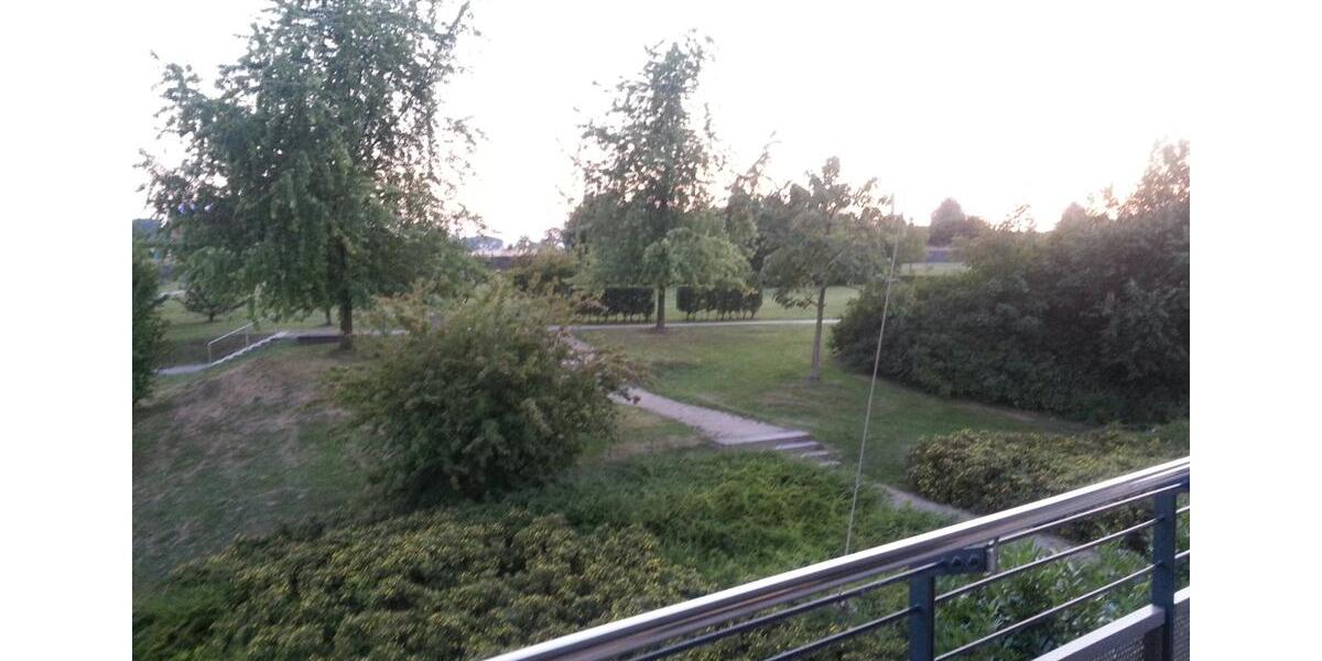 Etagenwohnung Leverkusen - 4 Zimmer, 130 m&sup2;, 1.600&euro; | Angebot:26302934