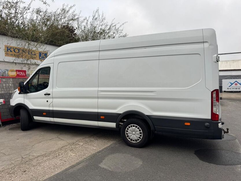 Ford Transit 167.067 km 12.490 € Düsseldorf 40472