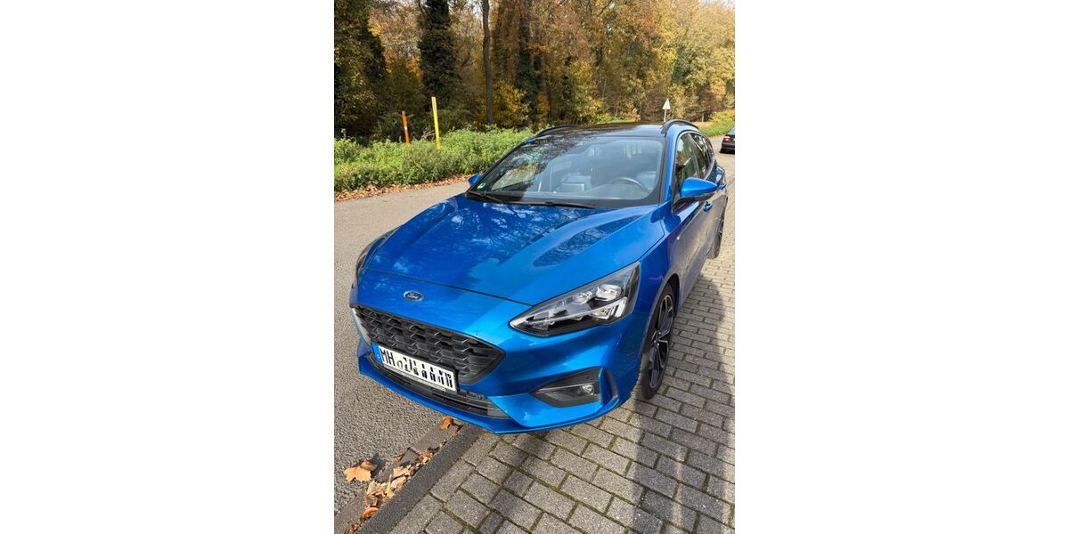 Ford Focus 90.000 km 15.400 &euro; Mülheim 45476