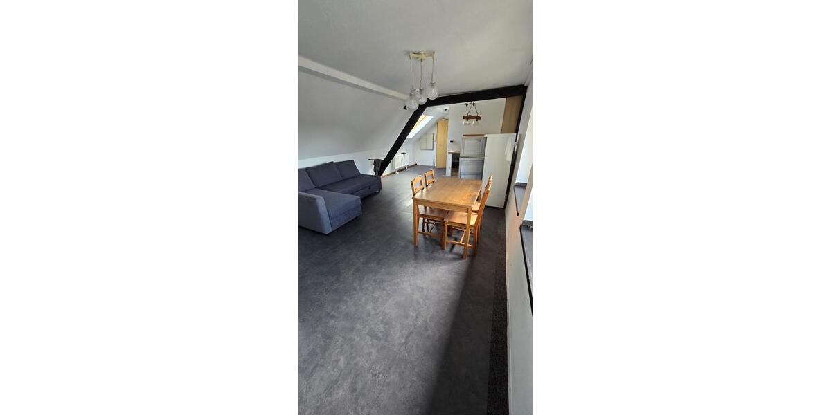 Dachgeschoßwohnung Krefeld Dießem - 1 Zimmer, 50 m&sup2;, 650&euro; | Angebot:25418586