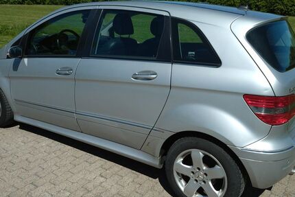 Mercedes-Benz B 200 247.000 km 2.600 &euro; Rommerskirchen 41569
