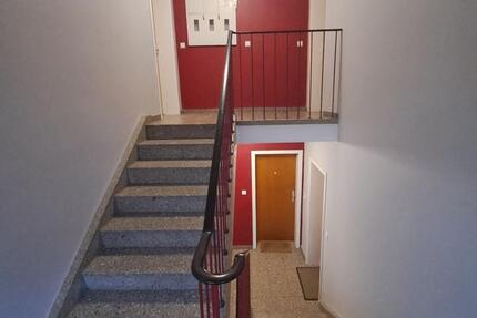 3-Zimmer-DG-Wohnung - Erstbezug nach Sanierung - Nähe Klinikum 3 zimmer