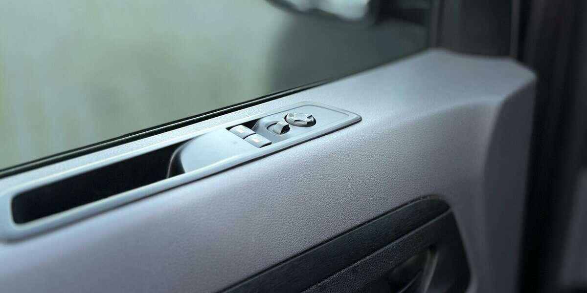 Toyota Proace Lang / Euro 6 / Klima / 3 Sitze / AHK 108.000 km 15.490 &euro; Mönchengladbach 41066