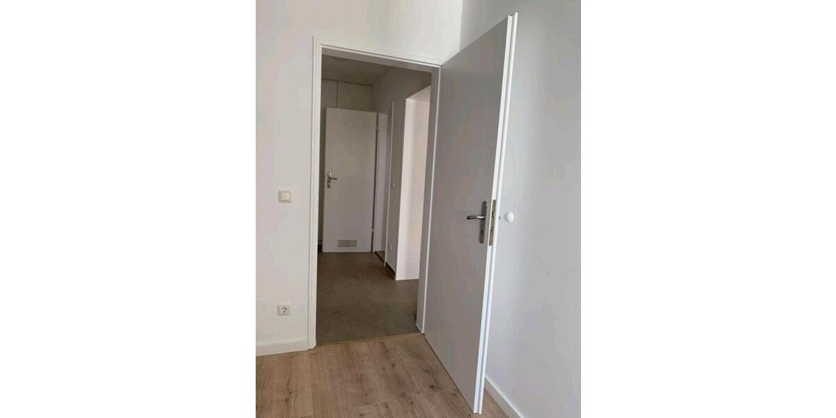 Etagenwohnung Düsseldorf Derendorf - 2 Zimmer, 68 m&sup2;, 810&euro; | Angebot:26111258