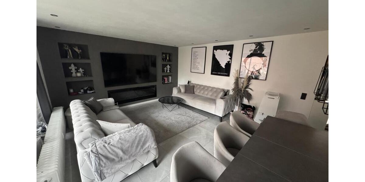 Moderne Kernsanierte 3 Zimmerwohnung 3 zimmer