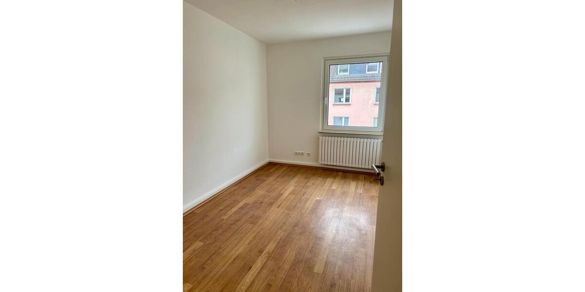 Etagenwohnung Essen Stadtbezirk II - 3 Zimmer, 85 m&sup2;, 295.000&euro; | Angebot:26109188