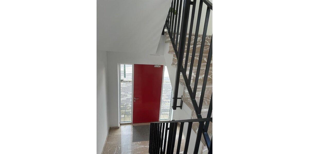 Dachgeschoßwohnung Düsseldorf Stadtbezirk 9 - 1 Zimmer, 50 m&sup2;, 900&euro; | Angebot:26349663