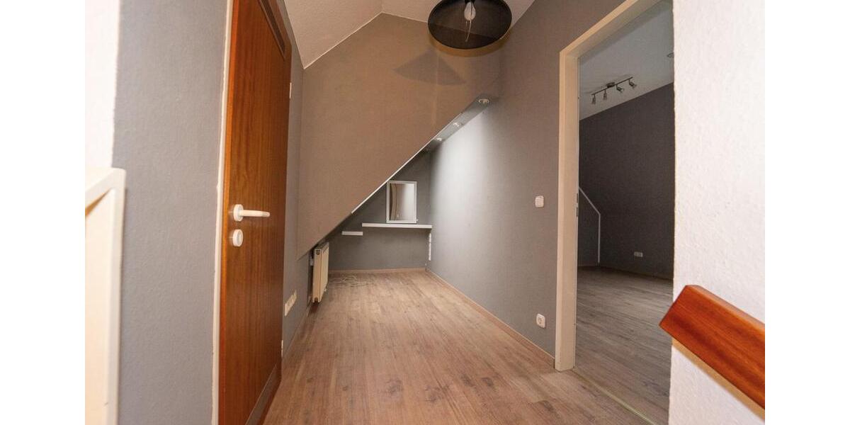 Dachgeschoßwohnung Korschenbroich - 2 Zimmer, 80 m&sup2;, 270.000&euro; | Angebot:25106435
